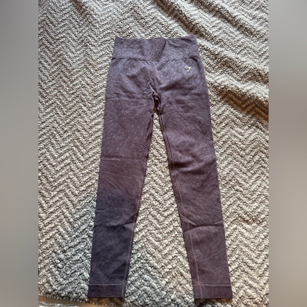 Gymshark Purple High-Waisted Leggings fits xs/s